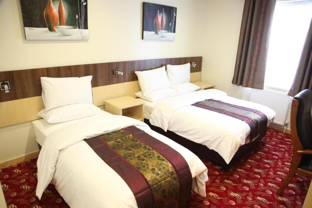 Cambridge Hotel Waterfront Brighouse Eksteriør billede