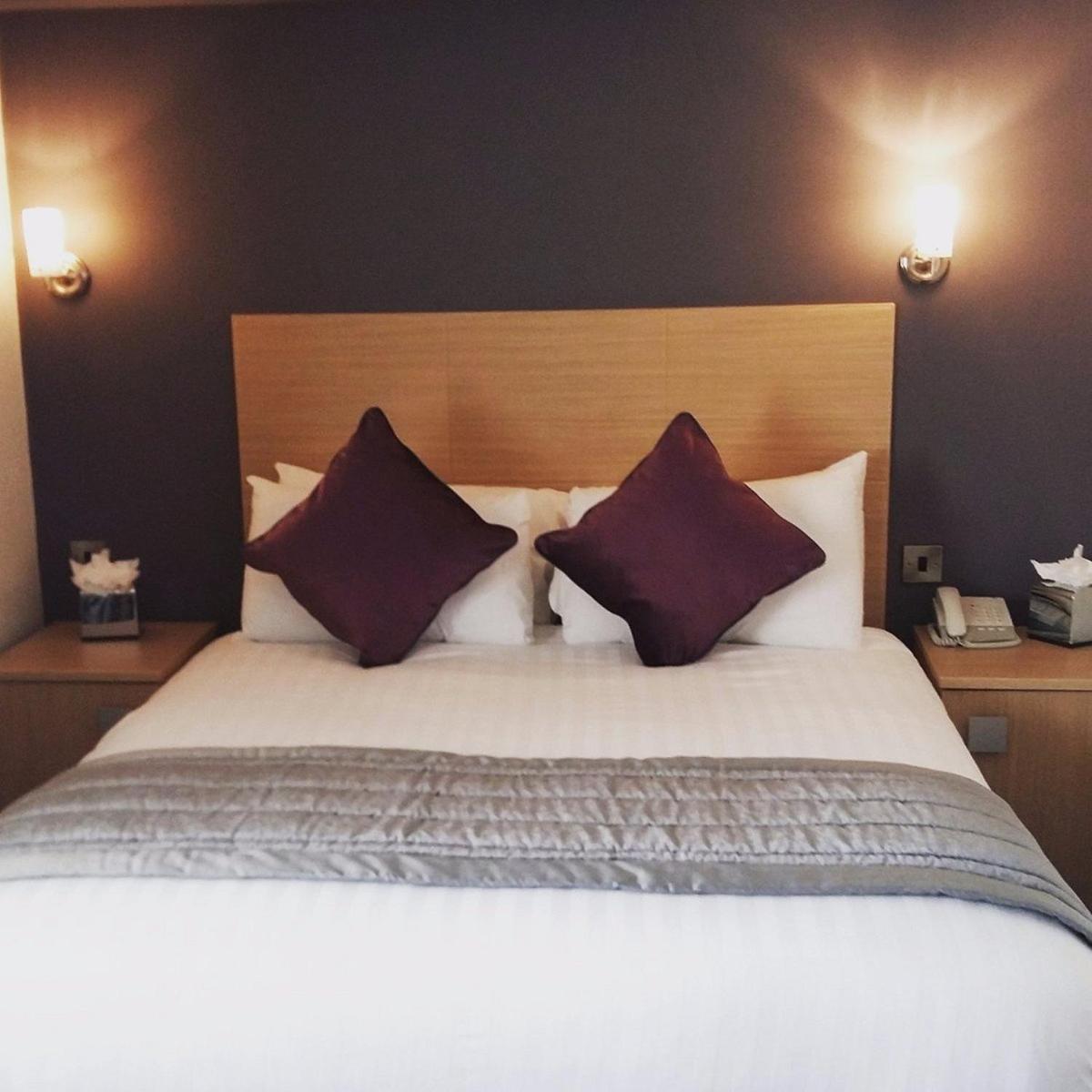 Cambridge Hotel Waterfront Brighouse Eksteriør billede